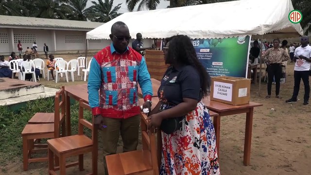 Région – Aboisso / Excellence à Adiaké : des anciens élèves cadeautent les meilleurs élèves du lycée d’Adiaké