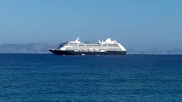 Marmaris açıklarında turist teknesi battı: Bir kişi kayıp