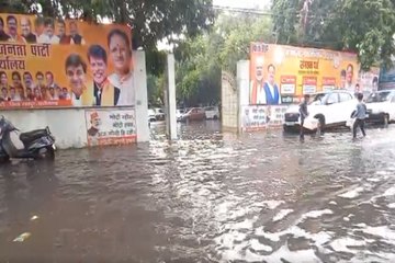तेज बारिश से सड़कें जलमग्न
