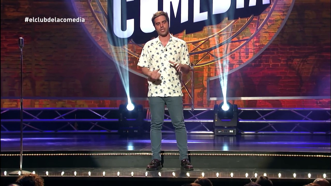 Ernesto Sevilla - Soy el único soltero y para mis amigos soy Satanás [El Club de la Comedia] #monologo #risa #chiste