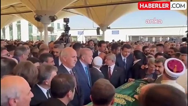 Cumhurbaşkanı Erdoğan, Abdullah Gül ve Ahmet Davutoğlu yıllar sonra yan yana geldi