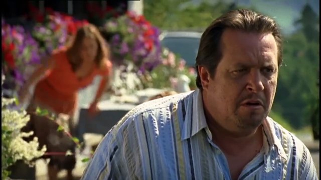 Die Rosenheim-Cops (109) Staffel 7 Folge 13 - Mord im Rosenbeet