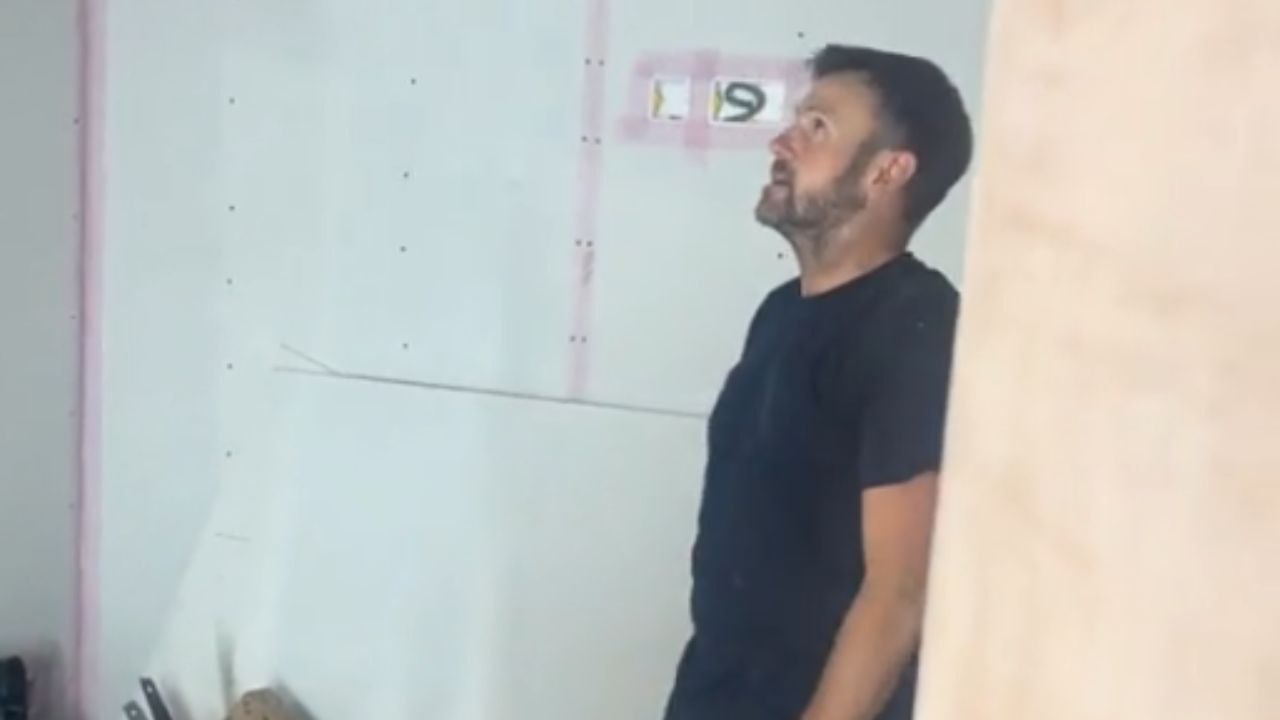 Woman finds endless joy in pulling jump scares on husband throughout the day