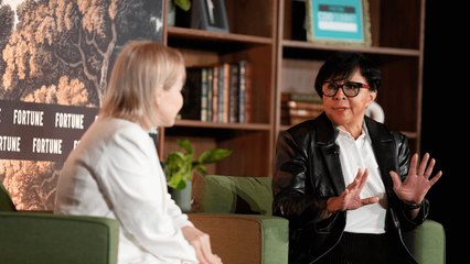 Self-made billionaire Sheila Johnson's business advice: "Don't burn your bridges"