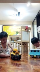 enjoy sa bagong laruan