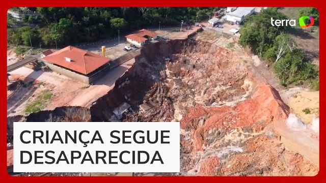 Imagens aéreas mostram destruição no Porto da Terra Preta após deslizamento no Amazonas