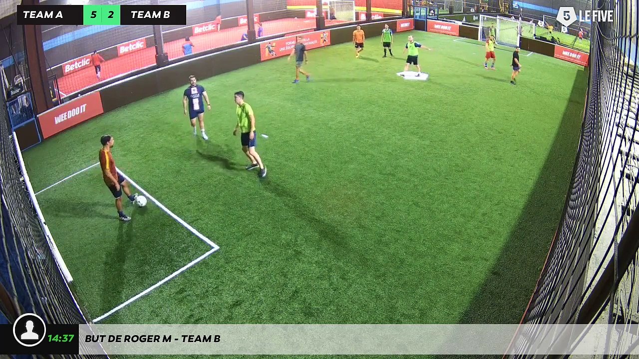 But de Roger M - Team B