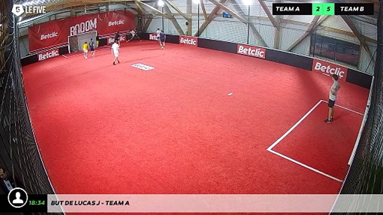 But de Lucas J - Team A