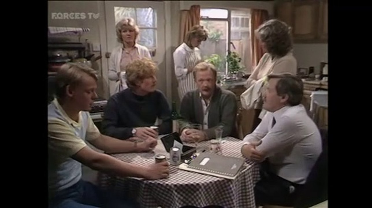 No Place Like Home S1/E3  'Home and Away'  William Gaunt • Martin Clunes