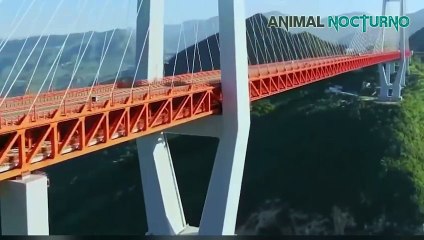 EL MÁS ALTO DEL MUNDO ESTÁ EN CHINA