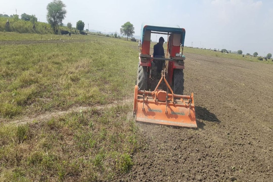 sawaimadhopur...खेती की तैयारी में जुटे किसान ल...