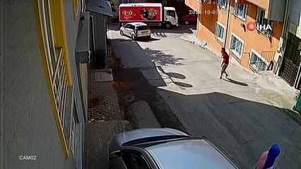 Uyuşturucu kullanan 2 arkadaş birbirlerini bıçakladı: Kavga sonrası kamerada