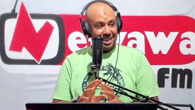 نفزاوة تاك مع حسن بنصالح استضافة مازن الرحال باعث نادي الطيران بدار الشباب بجمنة انيس حمزة مدير قسم الهندسة الميكانيكية بالمعهد العالي للدراسات التكنولوجية بقبلي