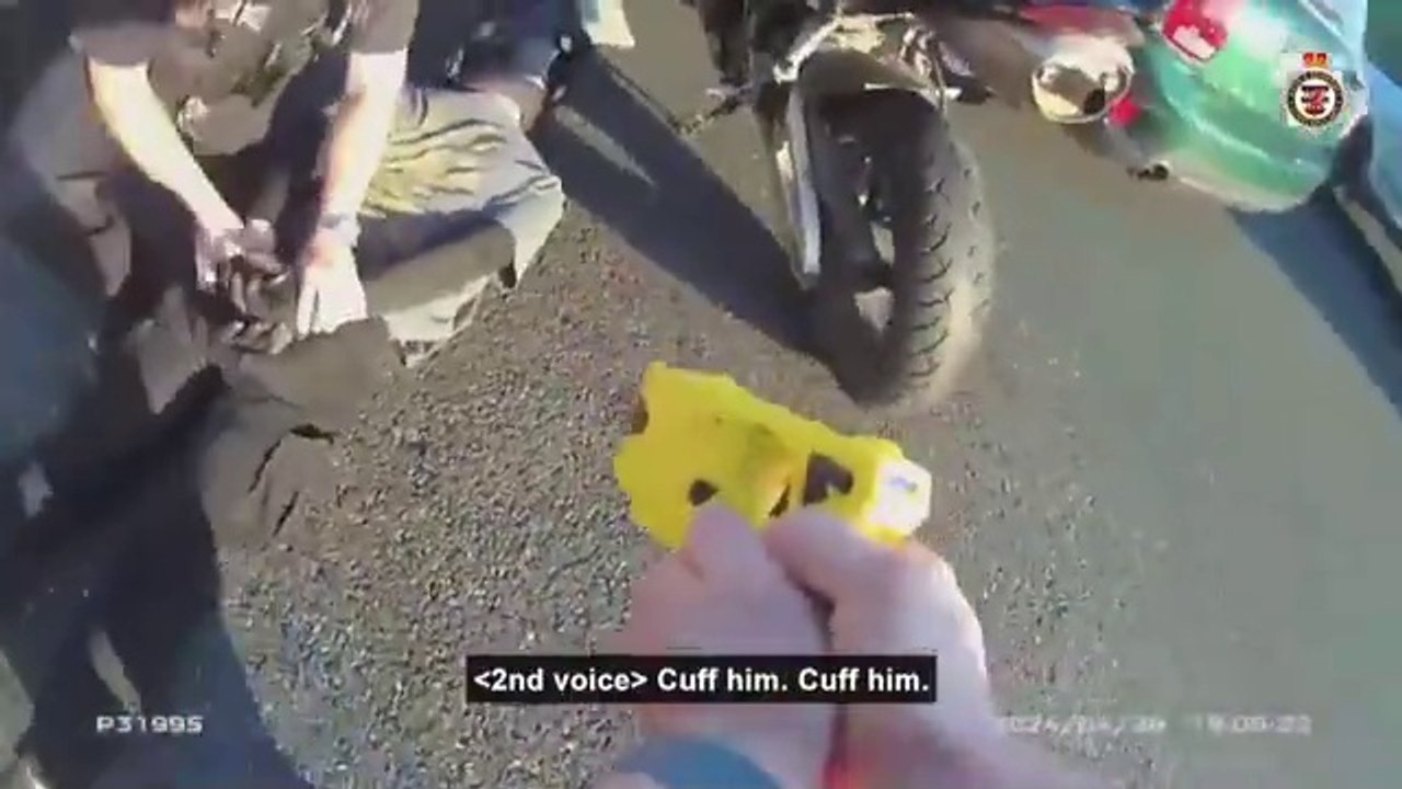 Teen biker rides at 150mph - dangerously weaving between cars