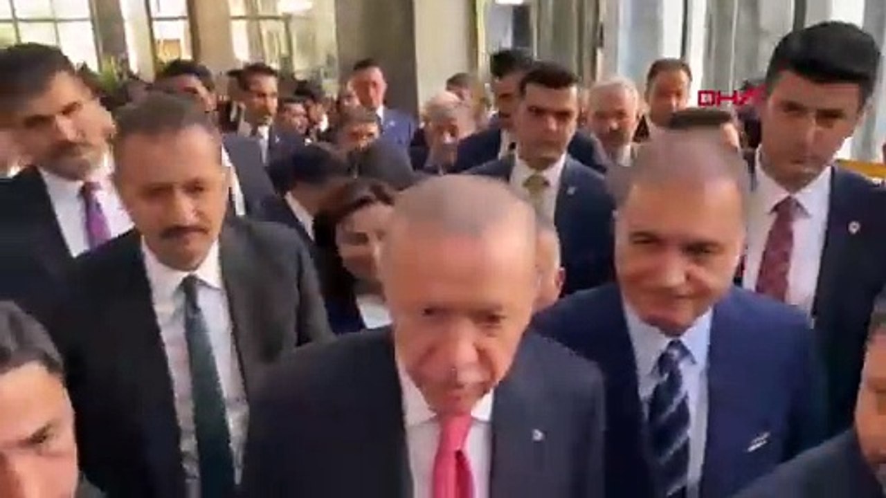 Erdoğan kendisine yöneltilen soruyu muhabir Rüya Akkuş'a cevaplattı