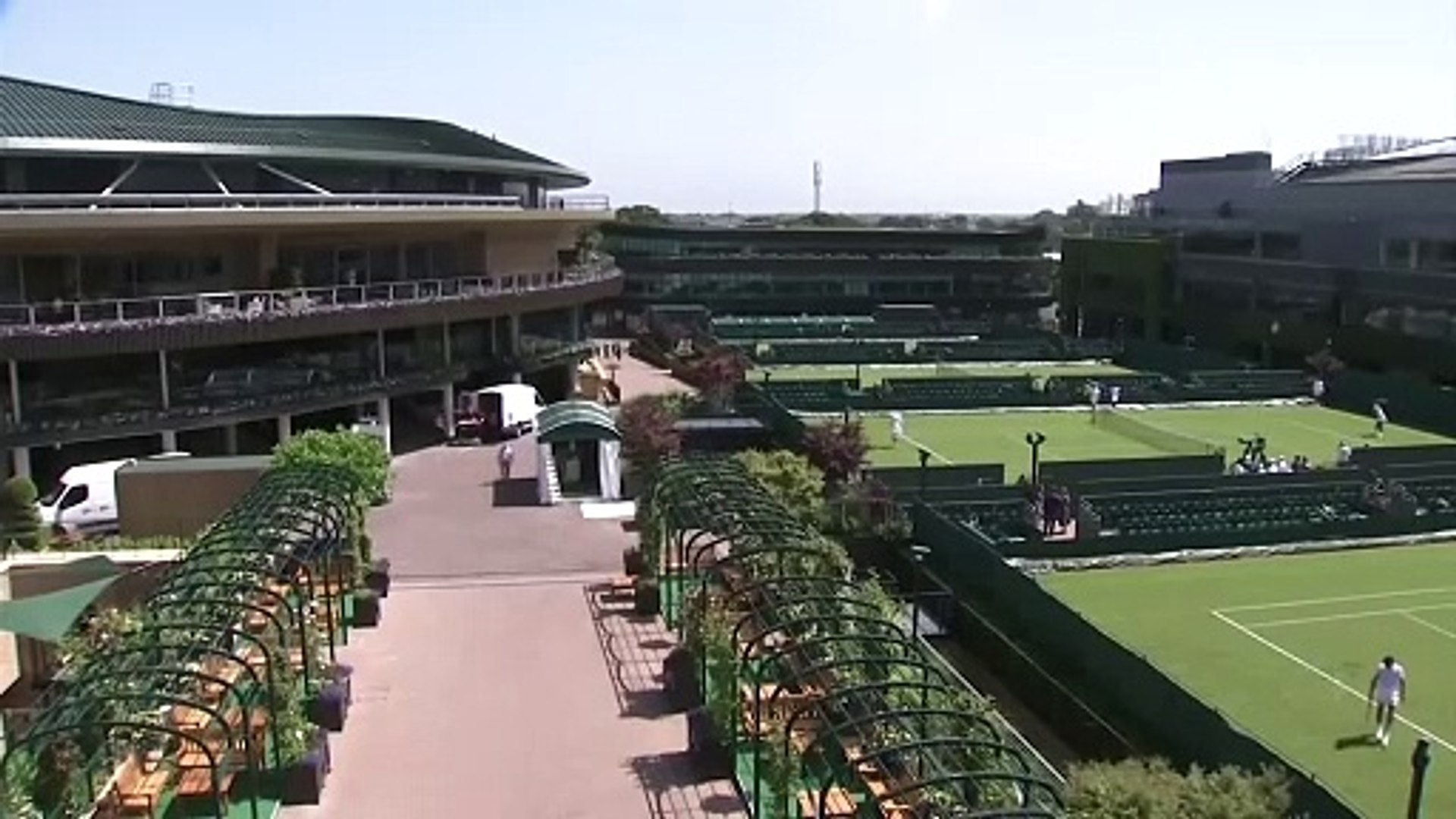 Wimbledon replaces line judges with AI technology in break with tradition
