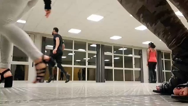 Mets les talons et viens nous rejoindre le lundi ou le Samedi pour un cours de Heels