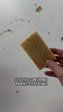 Une façon plus hygiénique de nettoyer la table ️ Les produits sont à retrouver en LlEN dans ma Bl0 -PUBLlClTE