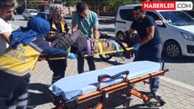 Konya'da Motosiklet Kaldırıma Çarparak Devrildi: 2 Yaralı