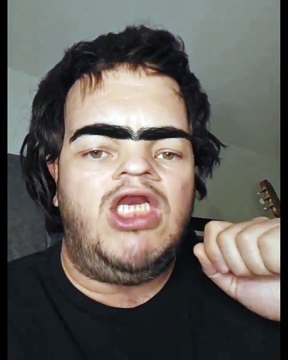 Şahan Gökbakar, Acun Ilıcalı’yı ti'ye aldı!