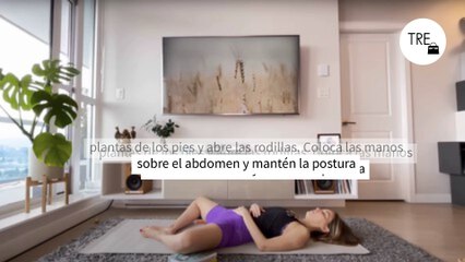 Descargar video: Cinco posturas de yoga para estirar tu cuerpo por la mañana en tan solo 10 minutos