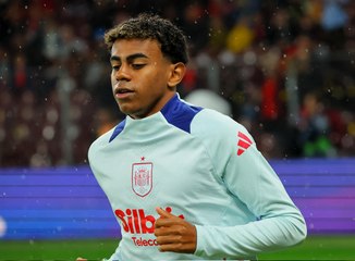 Golazo de Lamine Yamal en el entrenamiento