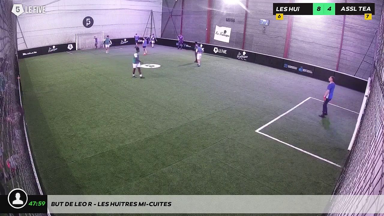 But de Leo R - Les Huîtres mi-cuites