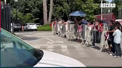 Así salió Fernando Gago de las instalaciones de Chivas este miércoles