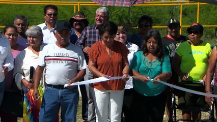 Entregan puente peatonal en el Ejido Villa de Nadadores
