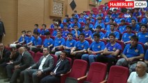 Bakan Yardımcısı Eminoğlu, Ahlat'ta gençlerle buluştu