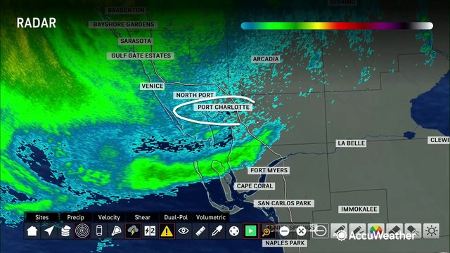 Powerful wind gusts hammer Florida towns even without rain during Milton