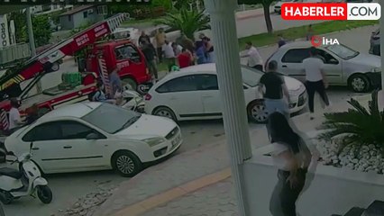 Anne ve Oğlunun Yaralandığı Kaza Güvenlik Kamerasında