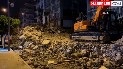 Yıkım Sırasında Yan Bina Hasar Gördü