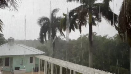 Hurricane Milton - Residents digging trenches and using MULCH after sand runs out