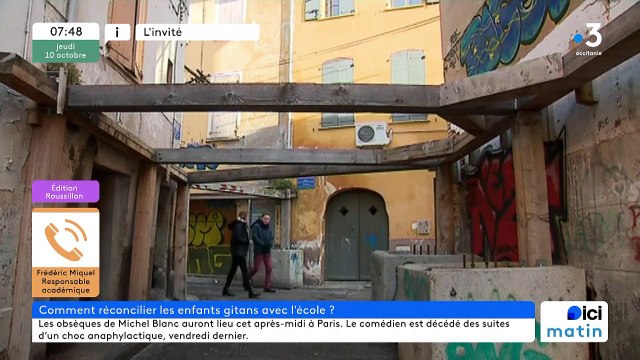 Avec Frédéric Miquel, en charge de la scolarisation des enfants issus de la communauté gitane