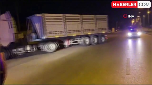 Osmaniye'de Durdurulan Tırda 9 Bin 200 Kaçak Sigara Ele Geçirildi