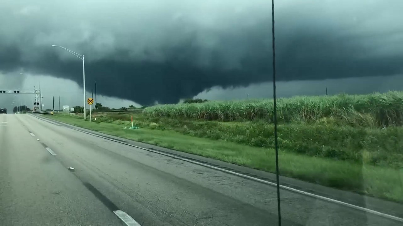 Ein großer Tornado wurde in Clewiston, Florida, gefilmt