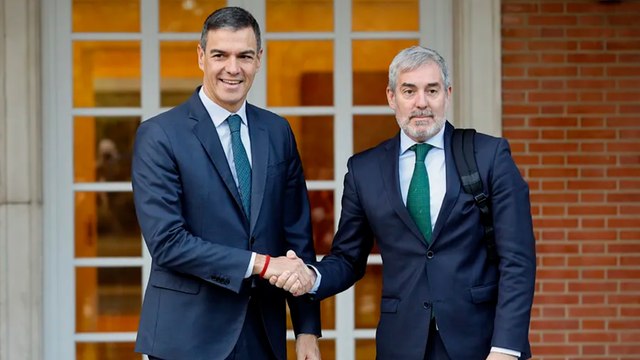 Clavijo pide a Sánchez un tratamiento singular para Canarias en inmigración y censura al PP por rompe la negociación