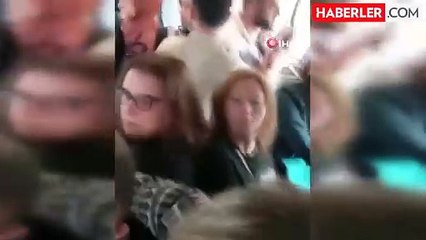 Engelli Oğlunu Bindirmek İçin Otobüsün Önüne Yatan Ebeveynler