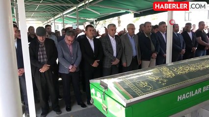 Kayseri'de Trafik Kazasında Hayatını Kaybeden Öğretmen Toprağa Verildi