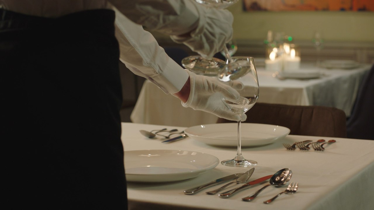 Dine and dash: Almost a third say incidents of customers leaving restaurants without paying has gone up