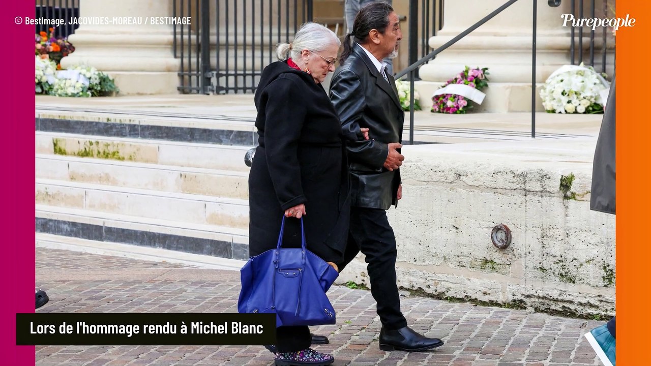 Hommage à Michel Blanc : Josiane Balasko soutenue par son mari George Aguilar, l'actrice éprouvée...