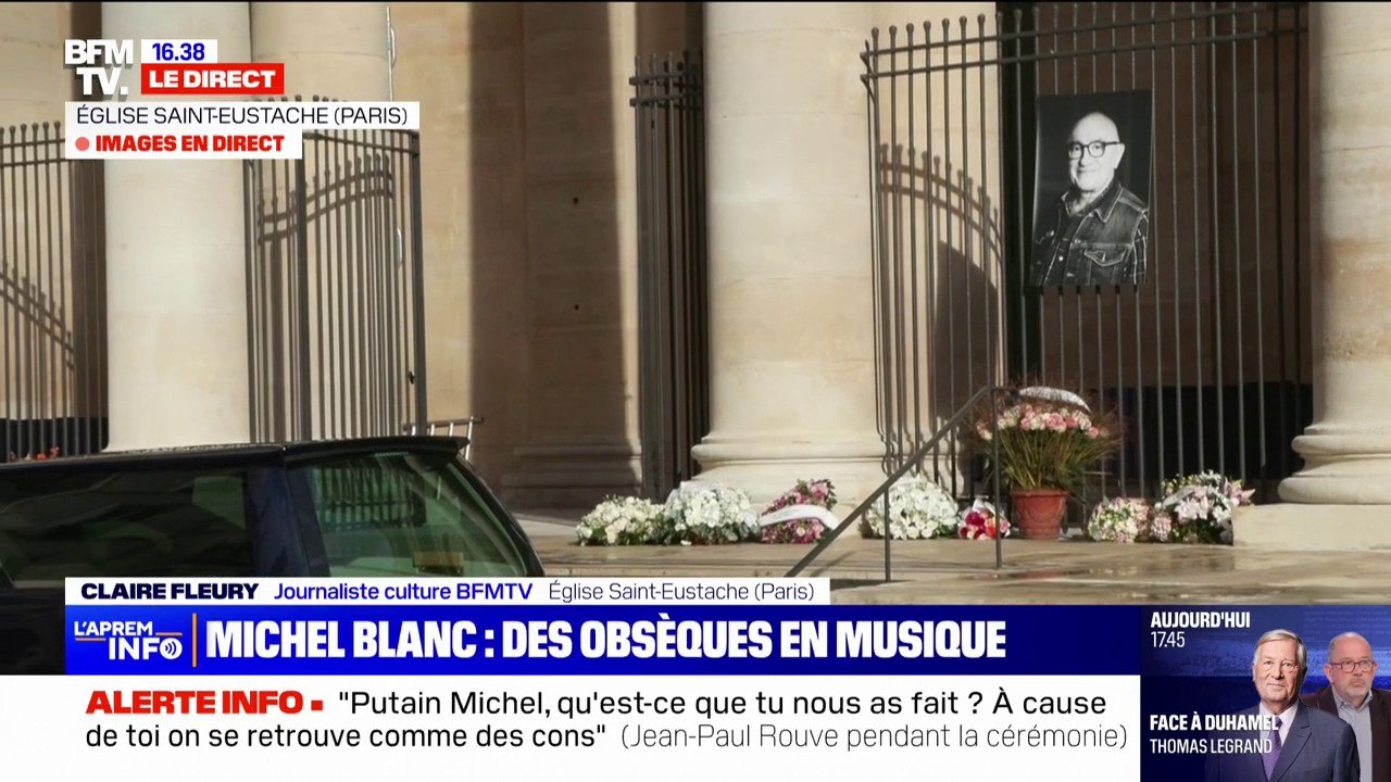 "Toi qui as failli devenir pianiste, tu pourras passer tes soirées à jouer chez les uns et les autres": L'hommage de Josiane Balasko à Michel Blanc