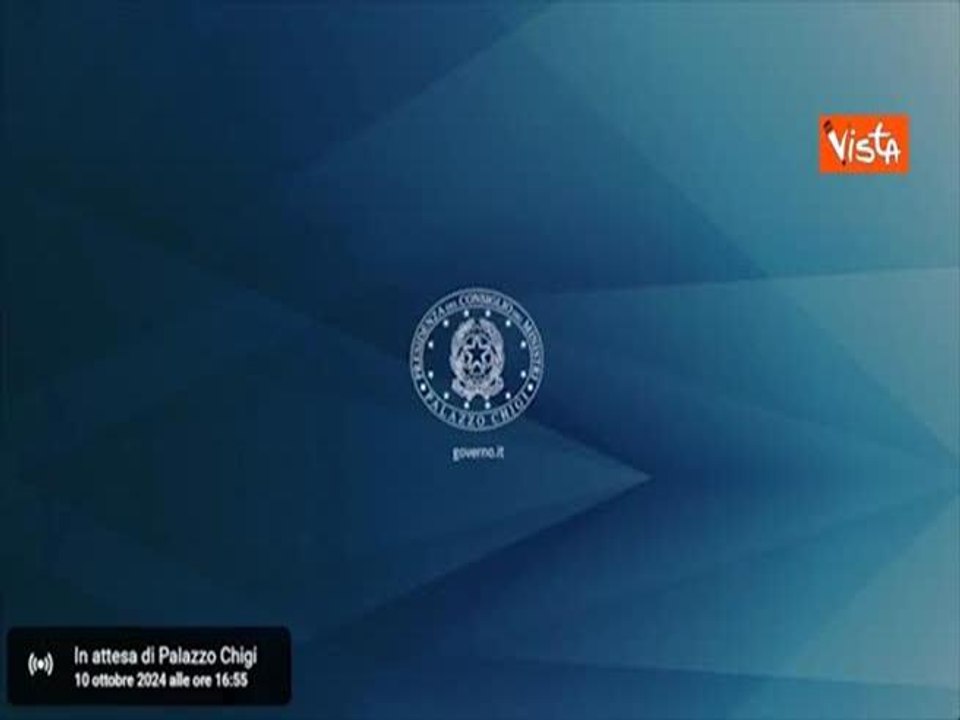 Medio Oriente, Crosetto: "Atti ostili Israele contro Unifil possono costituire crimini guerra"