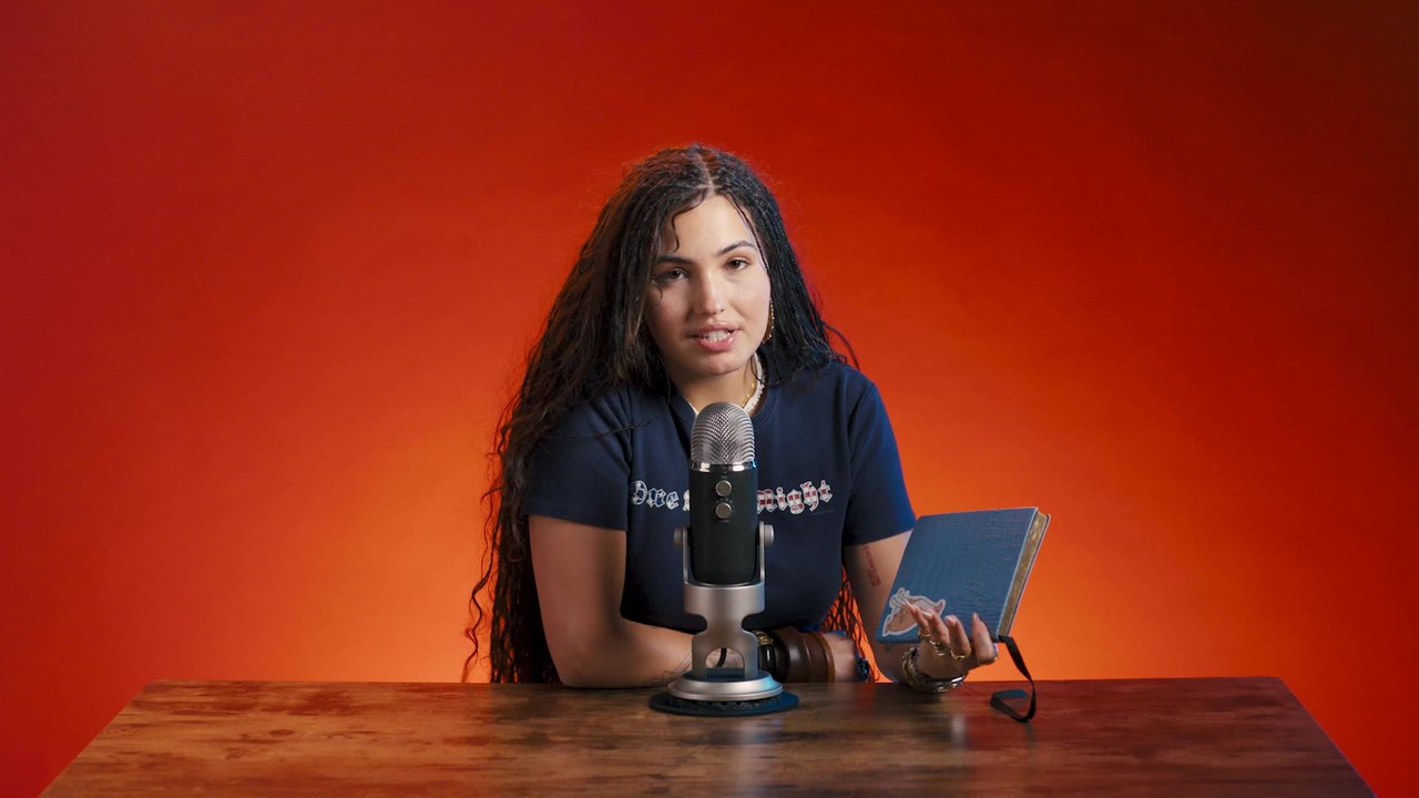 Mabel Does ASMR with Seaweed, Talks her Self-Care Routine, Songwriting Process & Fave R&B Era