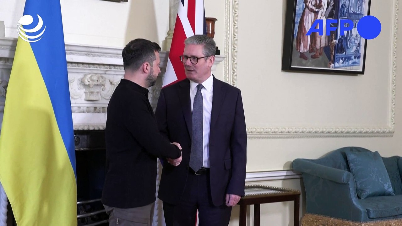 Zelenski llega a Francia tras abordar en Londres su "plan para la victoria" de Ucrania