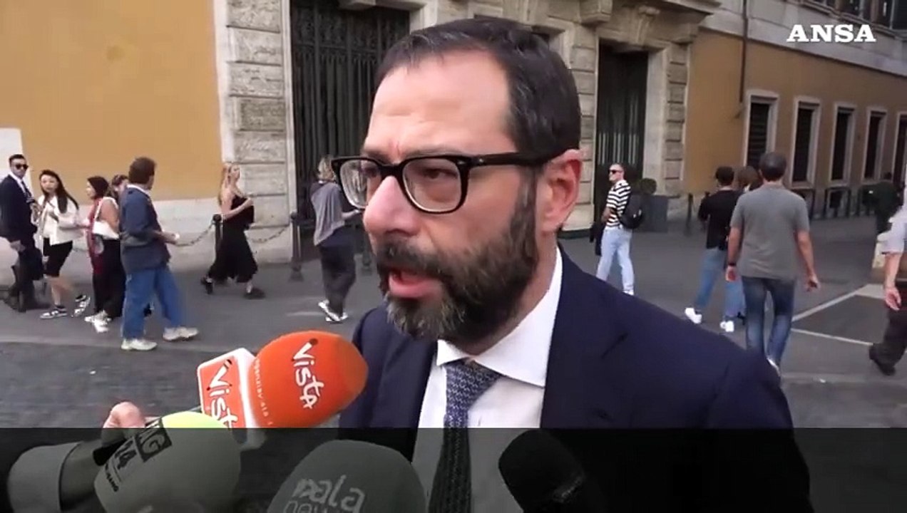 Patuanelli (M5s): "Grillo? Non capisco se voglia che usciamo dal Parlamento"