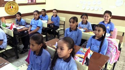 رئيس الوزراء يزور مدرسة وادي الملكات الابتدائية المشتركة بمدينة الأقصر