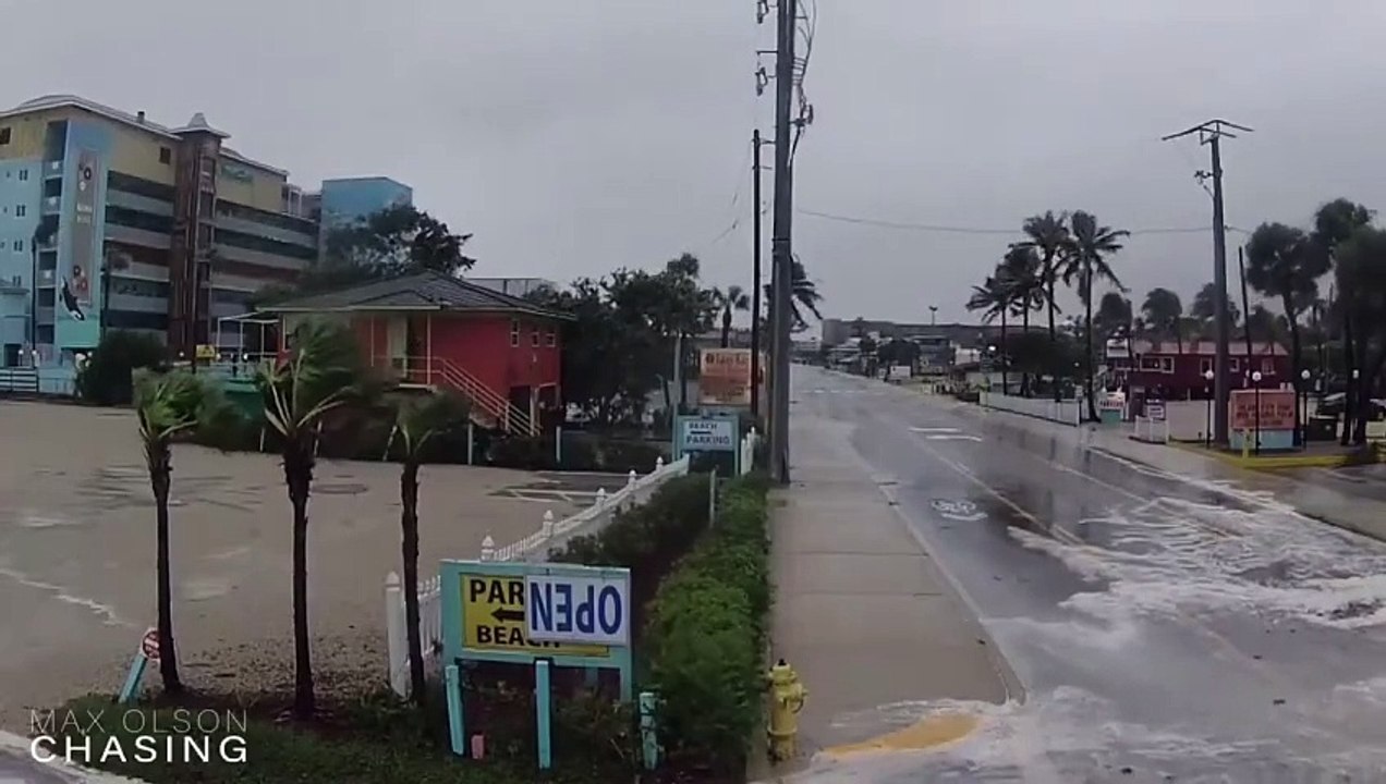 15-foot Hurricane Storm Surge Looks Terrifying.
