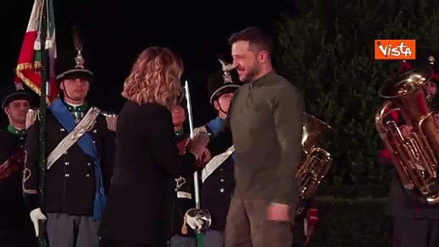 Italia-Ucraina, l'incontro a Villa Pamphilj tra Meloni e Zelensky. Le immagini